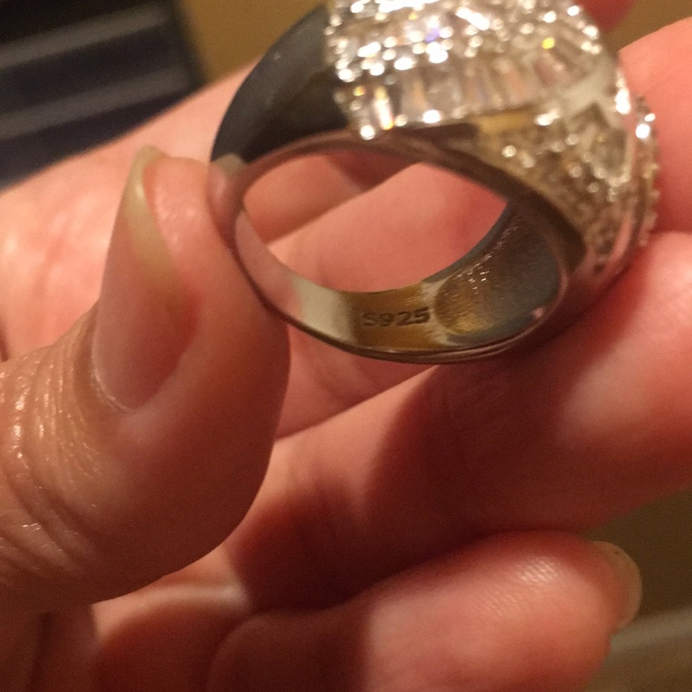 NWOT Stunning 🤩 925 sterling silver ring size 6 - Picture 6 of 8